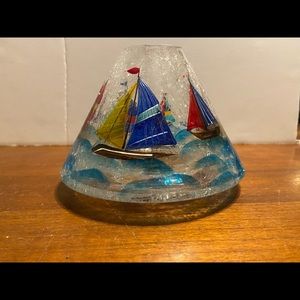 EUC - Yankee Candle crackle glass sailboat lampshade